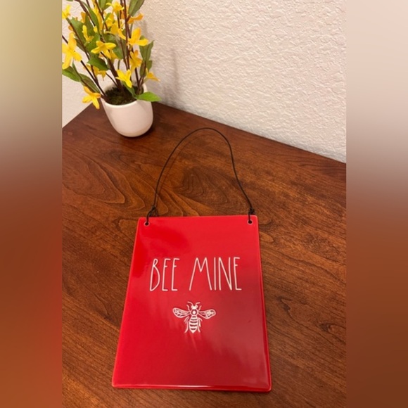 NEW Rae Dunn Ceramic Bee Mine Hanging Wall Decor 🐝❤️ - Picture 2 of 2